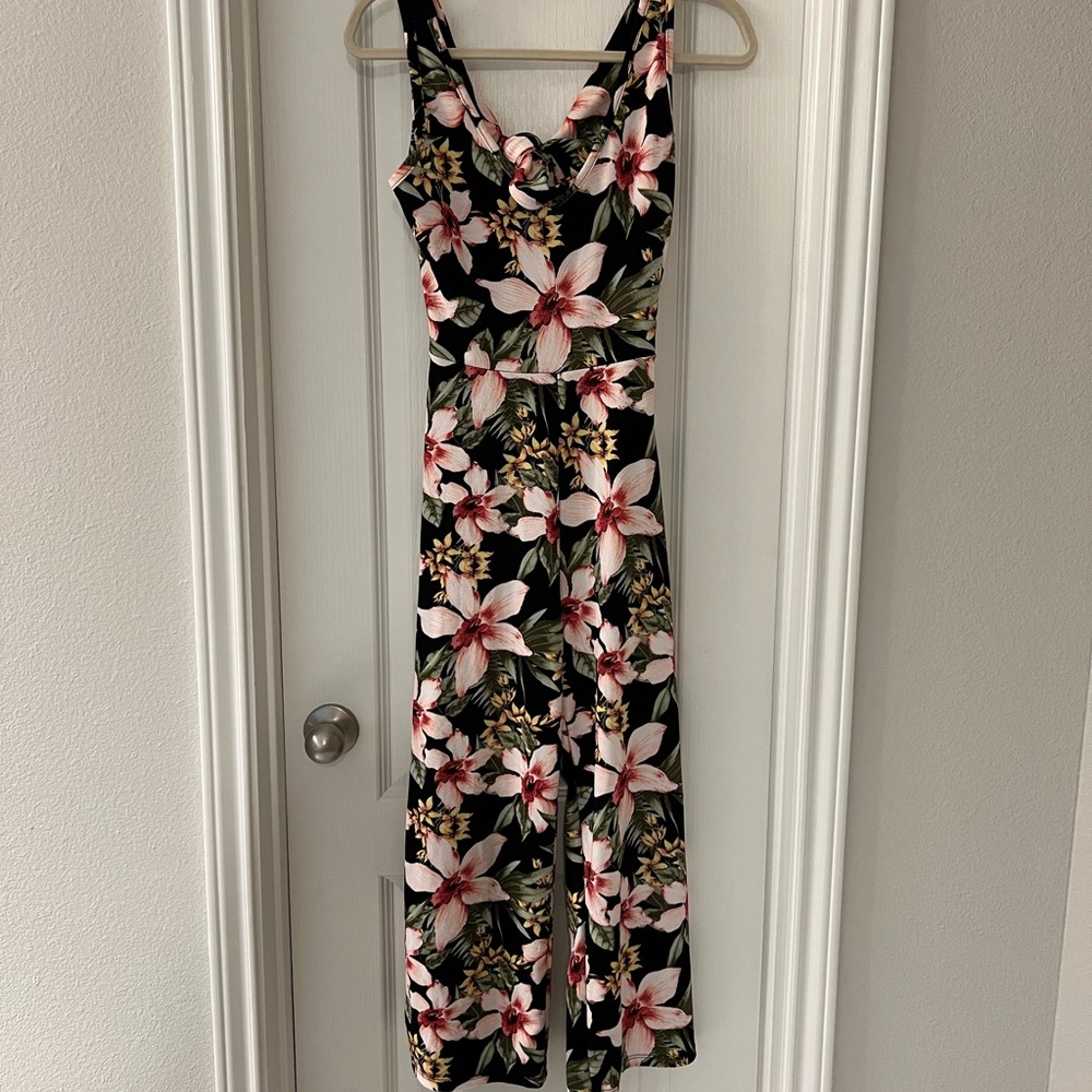 NWT floral jumper with back tie